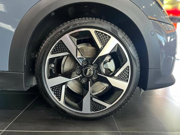 Mini Cabrio IV с пробегом 2025 года, цена 6 790 000 рублей, 756 км, кабриолет, Автокод Объявления