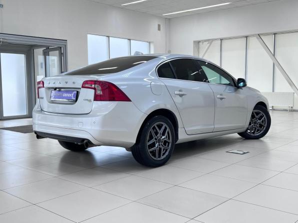 Volvo S60 II Рестайлинг с пробегом 2016 года, цена 1 300 000 рублей, 224229 км, седан, Автокод Объявления