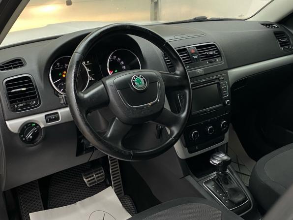 Skoda Yeti I с пробегом 2011 года, цена 880 000 рублей, 228616 км, внедорожник, Автокод Объявления