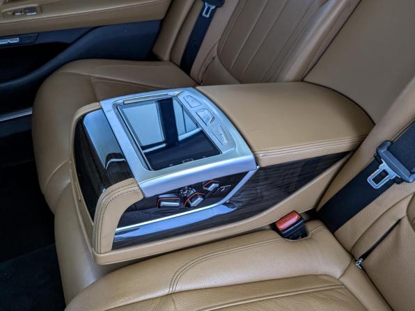 BMW 7 серии VI (G11/G12) с пробегом 2016 года, цена 3 185 000 рублей, 170782 км, седан, Автокод Объявления