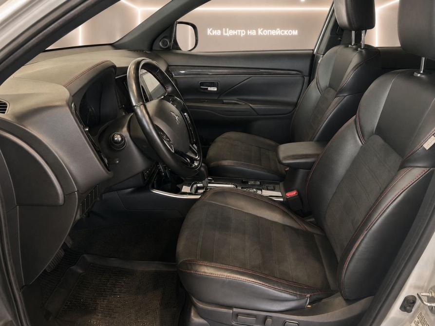 Mitsubishi Outlander III Рестайлинг 3 Челябинск  - изображение 5