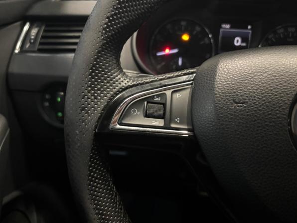 Skoda Octavia III (A7) с пробегом 2015 года, цена 1 049 000 рублей, 226133 км, лифтбек, Автокод Объявления