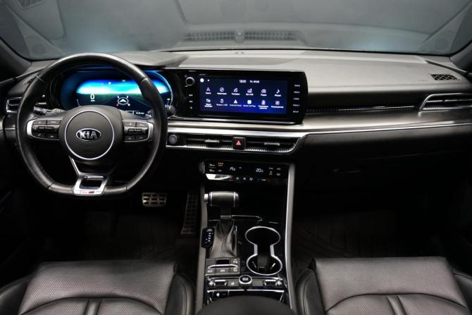 Kia K5 III с пробегом 2021 года, цена 2 790 000 рублей, 67000 км, седан, Автокод Объявления