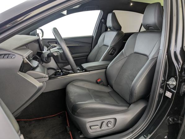 Toyota Camry IX (XV80) China Market с пробегом 2024 года, цена 3 700 000 рублей, 21100 км, седан, Автокод Объявления