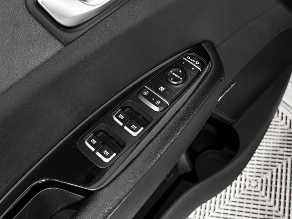 Kia Optima IV с пробегом 2018 года, цена 1 690 000 рублей, 111830 км, седан, Автокод Объявления