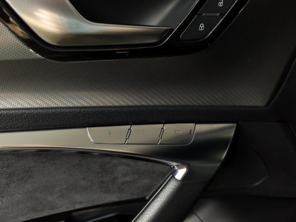 Audi A6 V (C8) с пробегом 2019 года, цена 4 330 000 рублей, 61659 км, седан, Автокод Объявления