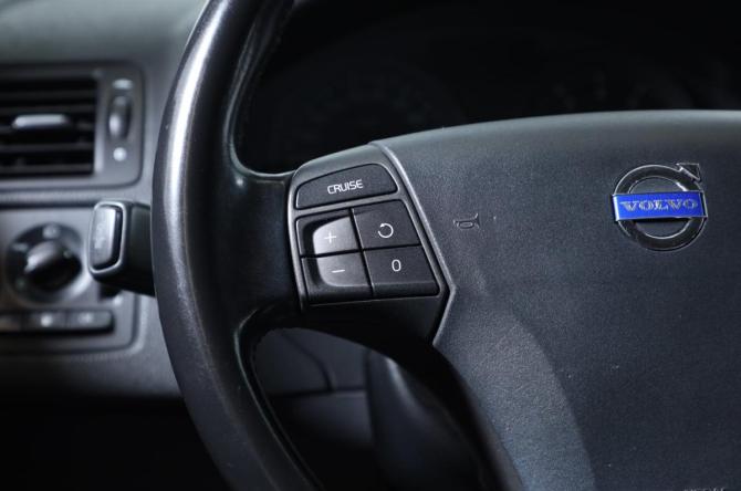 Volvo S40 II Рестайлинг с пробегом 2012 года, цена 699 000 рублей, 107200 км, седан, Автокод Объявления