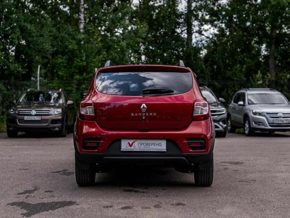 Renault Sandero II Рестайлинг с пробегом 2020 года, цена 989 000 рублей, 132286 км, хэтчбек, Автокод Объявления