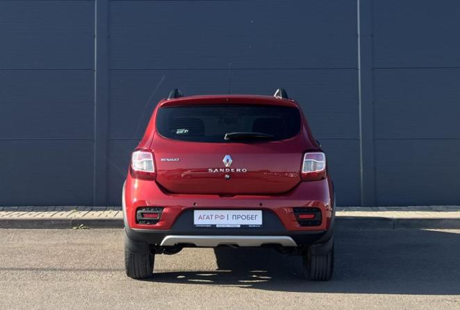 Renault Sandero II с пробегом 2017 года, цена 1 026 000 рублей, 81178 км, хэтчбек, Автокод Объявления
