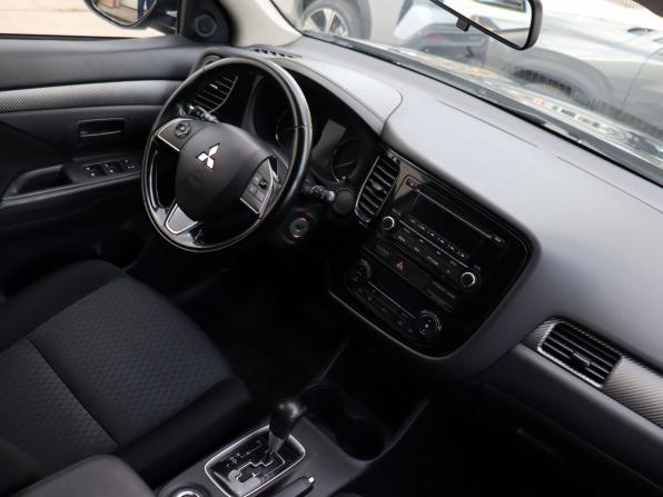 Mitsubishi Outlander III Рестайлинг 2 с пробегом 2015 года, цена 1 680 000 рублей, 203781 км, внедорожник, Автокод Объявления