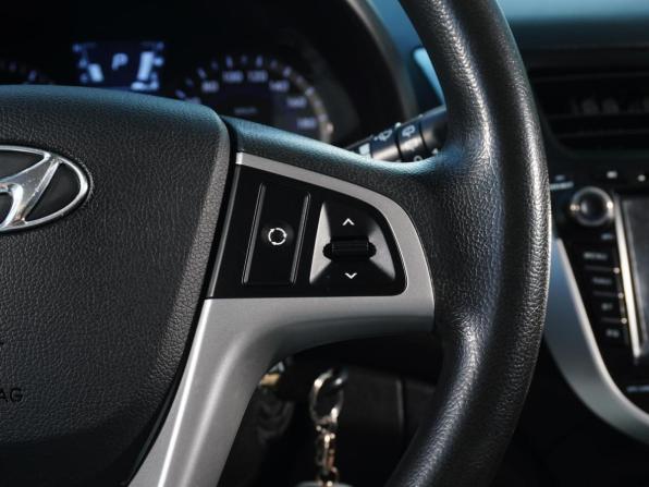 Hyundai Solaris I с пробегом 2013 года, цена 748 000 рублей, 140970 км, хэтчбек, Автокод Объявления