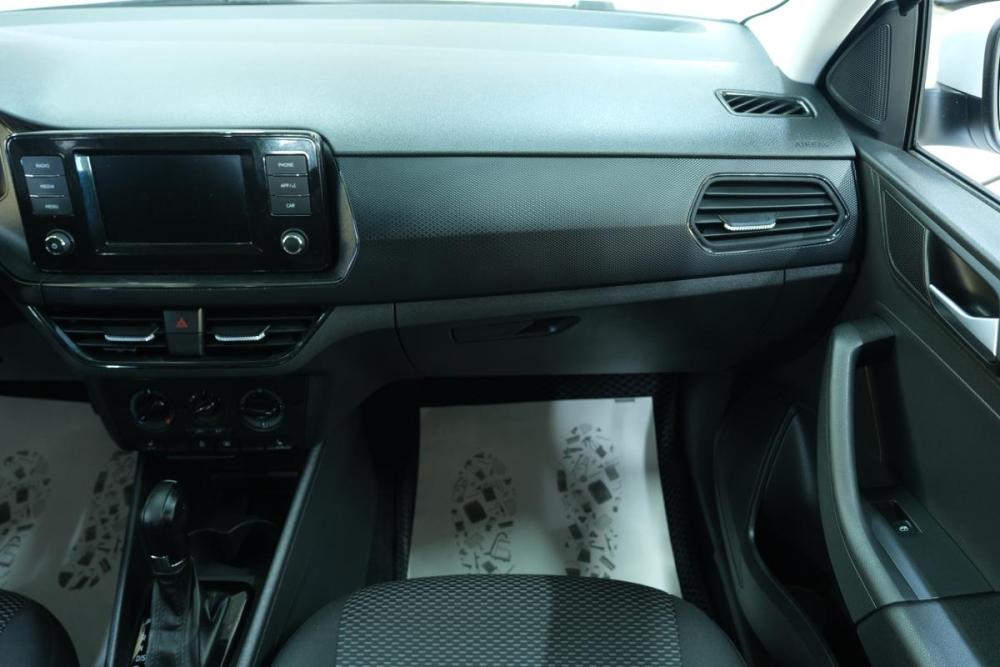 Volkswagen Polo VI Омск  - изображение 18