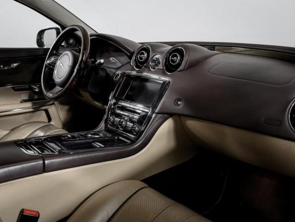 Jaguar XJ IV (X351) с пробегом 2013 года, цена 1 840 000 рублей, 178843 км, седан, Автокод Объявления