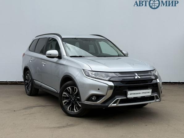 Mitsubishi Outlander III Рестайлинг 3 с пробегом 2021 года, цена 2 470 000 рублей, 49623 км, внедорожник, Автокод Объявления