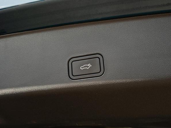 Geely Monjaro I с пробегом 2023 года, цена 2 950 000 рублей, 62116 км, внедорожник, Автокод Объявления