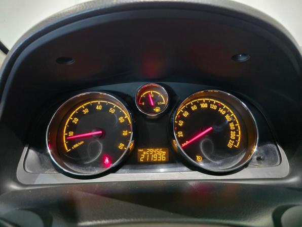 Opel Antara I Рестайлинг с пробегом 2013 года, цена 930 000 рублей, 220001 км, внедорожник, Автокод Объявления