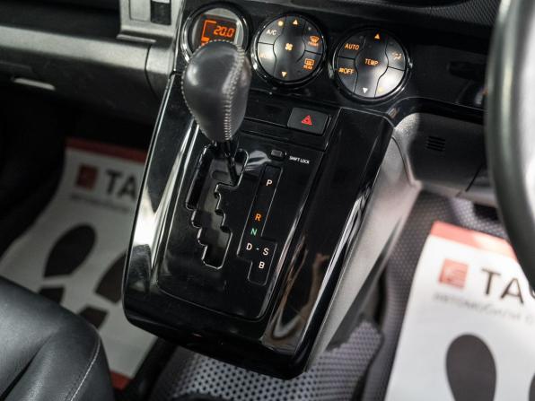 Toyota Corolla Rumion с пробегом 2011 года, цена 1 050 000 рублей, 152861 км, универсал, Автокод Объявления