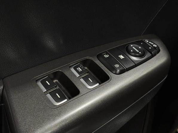 Kia Sportage IV Рестайлинг с пробегом 2020 года, цена 2 500 000 рублей, 109698 км, внедорожник, Автокод Объявления