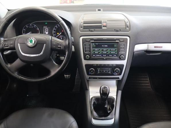 Skoda Octavia II (A5) Рестайлинг с пробегом 2011 года, цена 1 150 000 рублей, 192180 км, универсал, Автокод Объявления