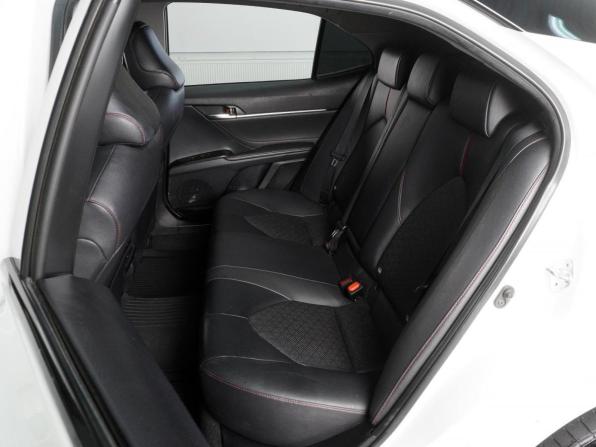 Toyota Camry VIII (XV70) Рестайлинг с пробегом 2021 года, цена 3 129 000 рублей, 124871 км, седан, Автокод Объявления