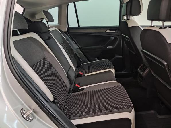 Volkswagen Tiguan II с пробегом 2018 года, цена 1 888 000 рублей, 264000 км, внедорожник, Автокод Объявления