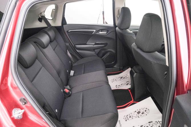 Honda Fit III Рестайлинг с пробегом 2018 года, цена 1 229 000 рублей, 64878 км, хэтчбек, Автокод Объявления