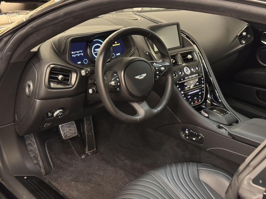 Aston Martin DB11 I Москва  - изображение 8