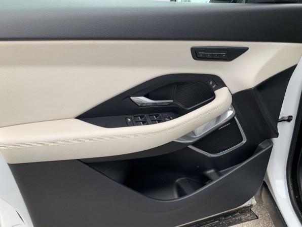 Jaguar E-Pace I с пробегом 2019 года, цена 2 349 000 рублей, 103000 км, внедорожник, Автокод Объявления