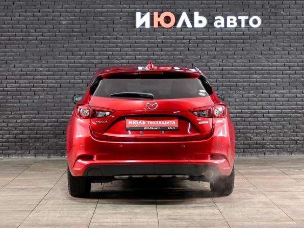 Mazda Axela III Рестайлинг с пробегом 2018 года, цена 1 500 000 рублей, 116858 км, хэтчбек, Автокод Объявления