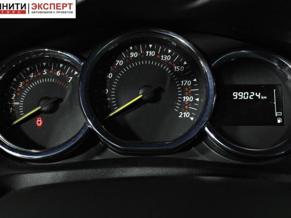 Renault Logan II Рестайлинг с пробегом 2020 года, цена 1 397 000 рублей, 98916 км, седан, Автокод Объявления