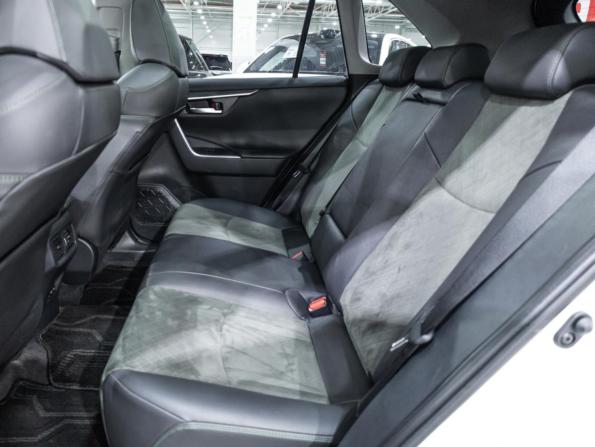 Toyota RAV4 V (XA50) с пробегом 2023 года, цена 4 600 000 рублей, 19513 км, внедорожник, Автокод Объявления