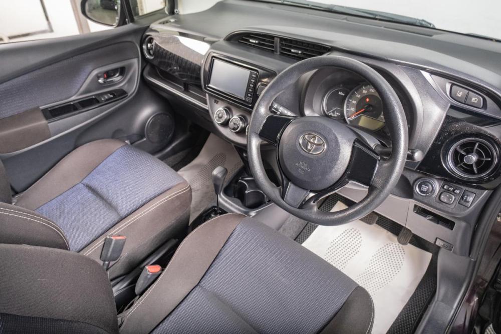 Toyota Vitz III (XP130) Рестайлинг 2 Томск  - изображение 8