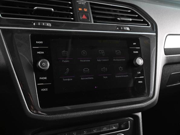 Volkswagen Tiguan II с пробегом 2019 года, цена 2 399 000 рублей, 144044 км, внедорожник, Автокод Объявления