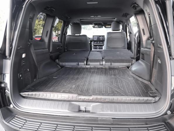 Toyota Land Cruiser 300 Series с пробегом 2022 года, цена 9 299 000 рублей, 51215 км, внедорожник, Автокод Объявления