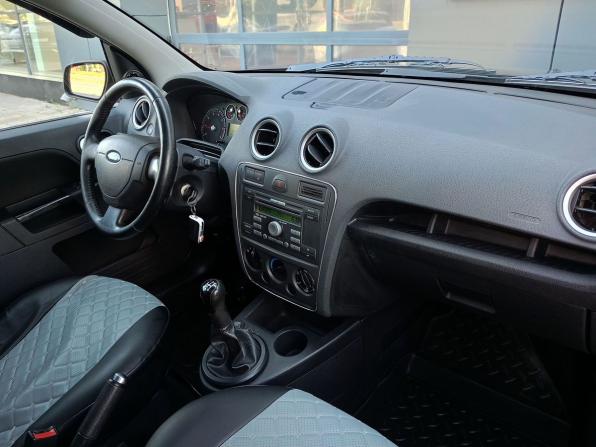 Ford Fusion I Рестайлинг с пробегом 2008 года, цена 399 000 рублей, 205020 км, хэтчбек, Автокод Объявления