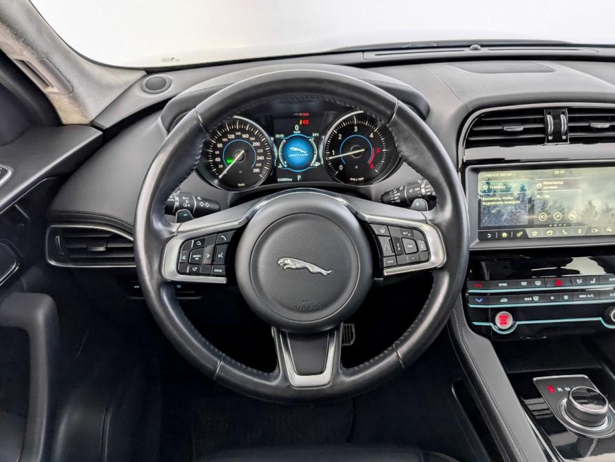 Jaguar F-Pace I Москва  - изображение 22
