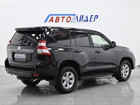 Toyota Land Cruiser Prado 150 Series Рестайлинг 1 с пробегом 2017 года, цена 2 659 000 рублей, 91286 км, внедорожник, Автокод Объявления