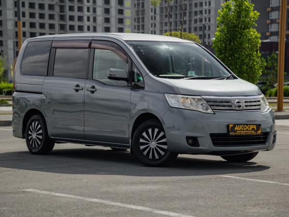 Nissan Serena III (C25) с пробегом 2010 года, цена 781 000 рублей, 205000 км, минивэн, Автокод Объявления