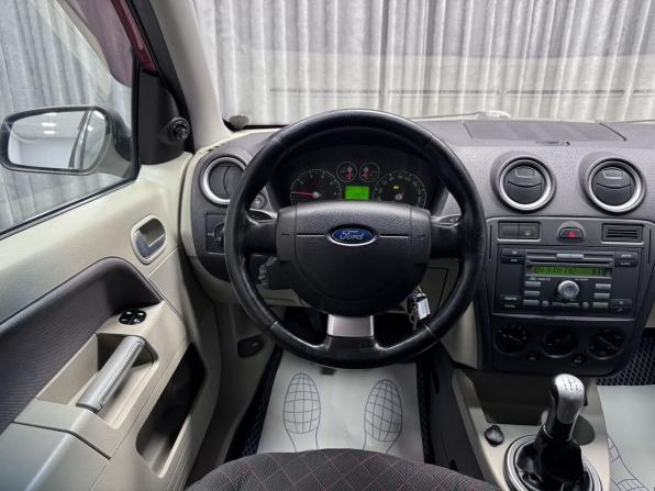 Ford Fusion I Рестайлинг с пробегом 2007 года, цена 450 000 рублей, 142860 км, хэтчбек, Автокод Объявления