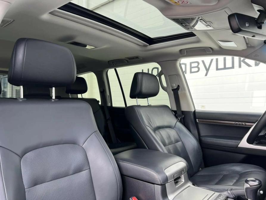 Toyota Land Cruiser 200 Series Рестайлинг 2 Санкт-Петербург  - изображение 23