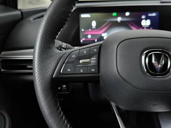 Changan UNI-T I с пробегом 2023 года, цена 2 348 000 рублей, 21431 км, внедорожник, Автокод Объявления