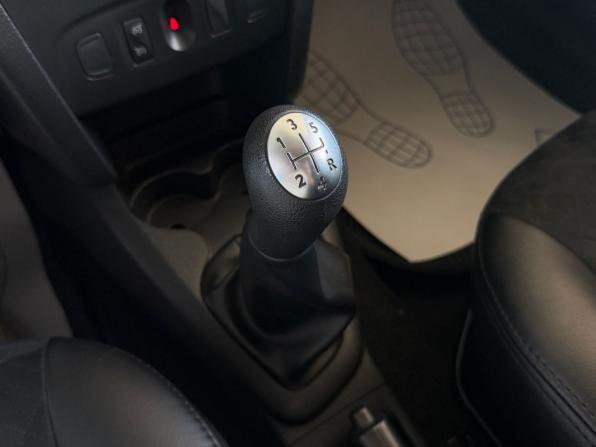 Renault Sandero II с пробегом 2014 года, цена 883 000 рублей, 133480 км, хэтчбек, Автокод Объявления