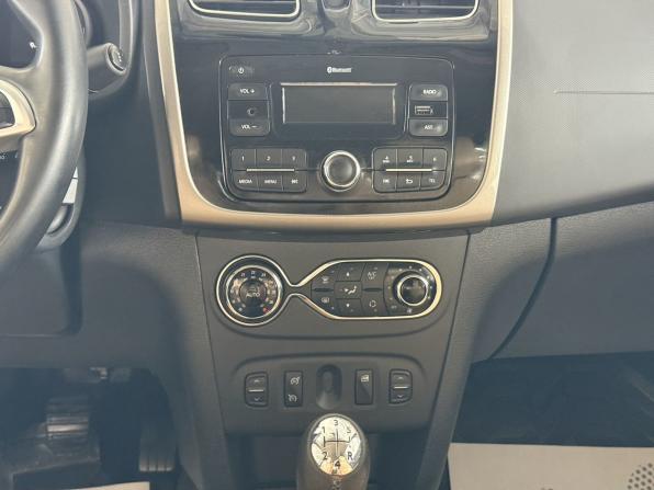 Renault Logan II Рестайлинг с пробегом 2020 года, цена 950 000 рублей, 97961 км, седан, Автокод Объявления