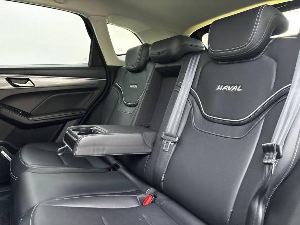 Haval Jolion I Рестайлинг с пробегом 2023 года, цена 1 999 000 рублей, 41500 км, внедорожник, Автокод Объявления