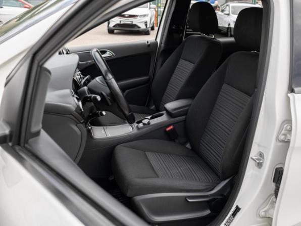 Mercedes-Benz B-Класс II (W246) Рестайлинг с пробегом 2015 года, цена 1 399 000 рублей, 132940 км, хэтчбек, Автокод Объявления