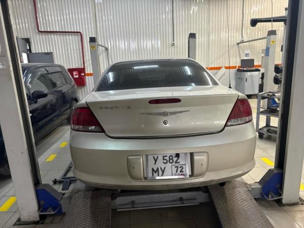 Chrysler Sebring II Рестайлинг с пробегом 2005 года, цена 219 000 рублей, 300000 км, седан, Автокод Объявления