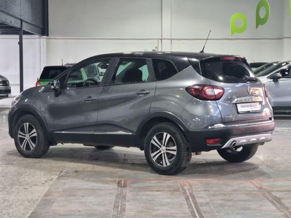 Renault Kaptur I с пробегом 2016 года, цена 845 000 рублей, 260938 км, внедорожник, Автокод Объявления