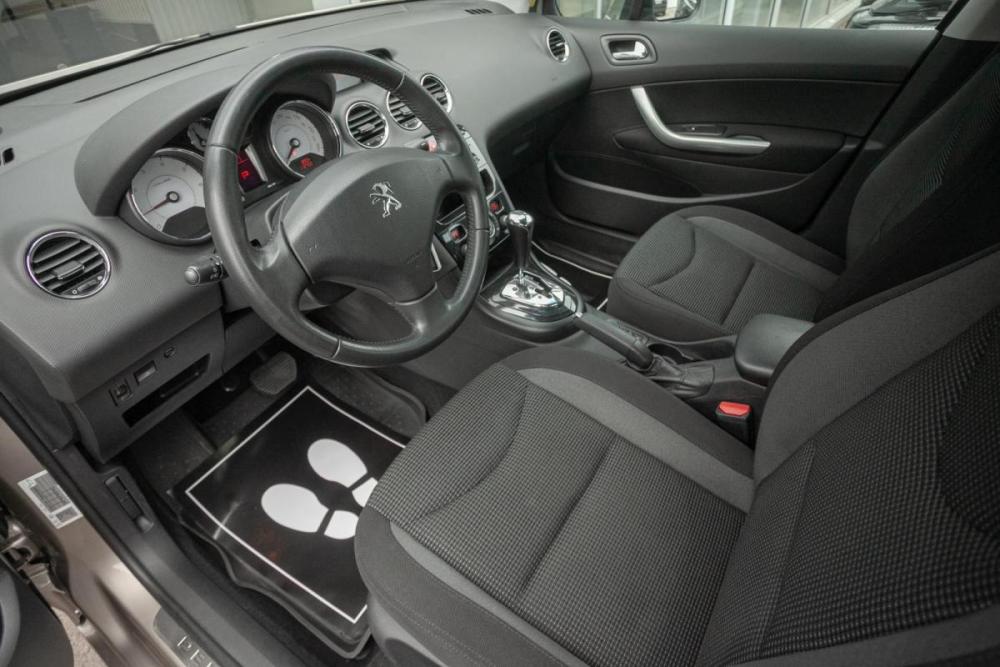 Peugeot 408 I Иркутск  - изображение 9