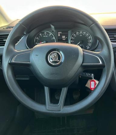 Skoda Octavia III (A7) Рестайлинг с пробегом 2017 года, цена 1 740 000 рублей, 143137 км, лифтбек, Автокод Объявления