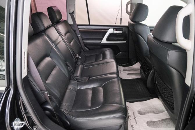 Toyota Land Cruiser 200 Series Рестайлинг 2 с пробегом 2018 года, цена 5 999 000 рублей, 150000 км, внедорожник, Автокод Объявления